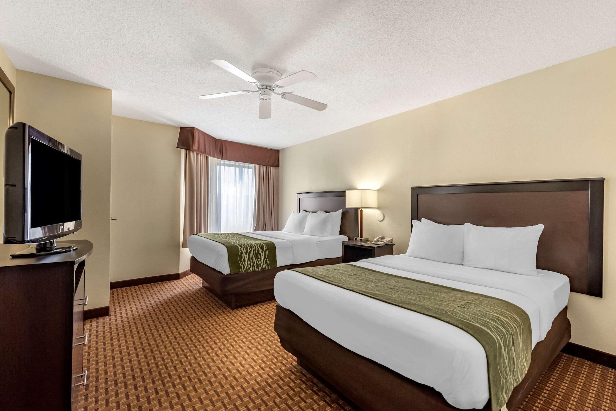 Comfort Inn & Suites Warsaw Near Us-30 Экстерьер фото