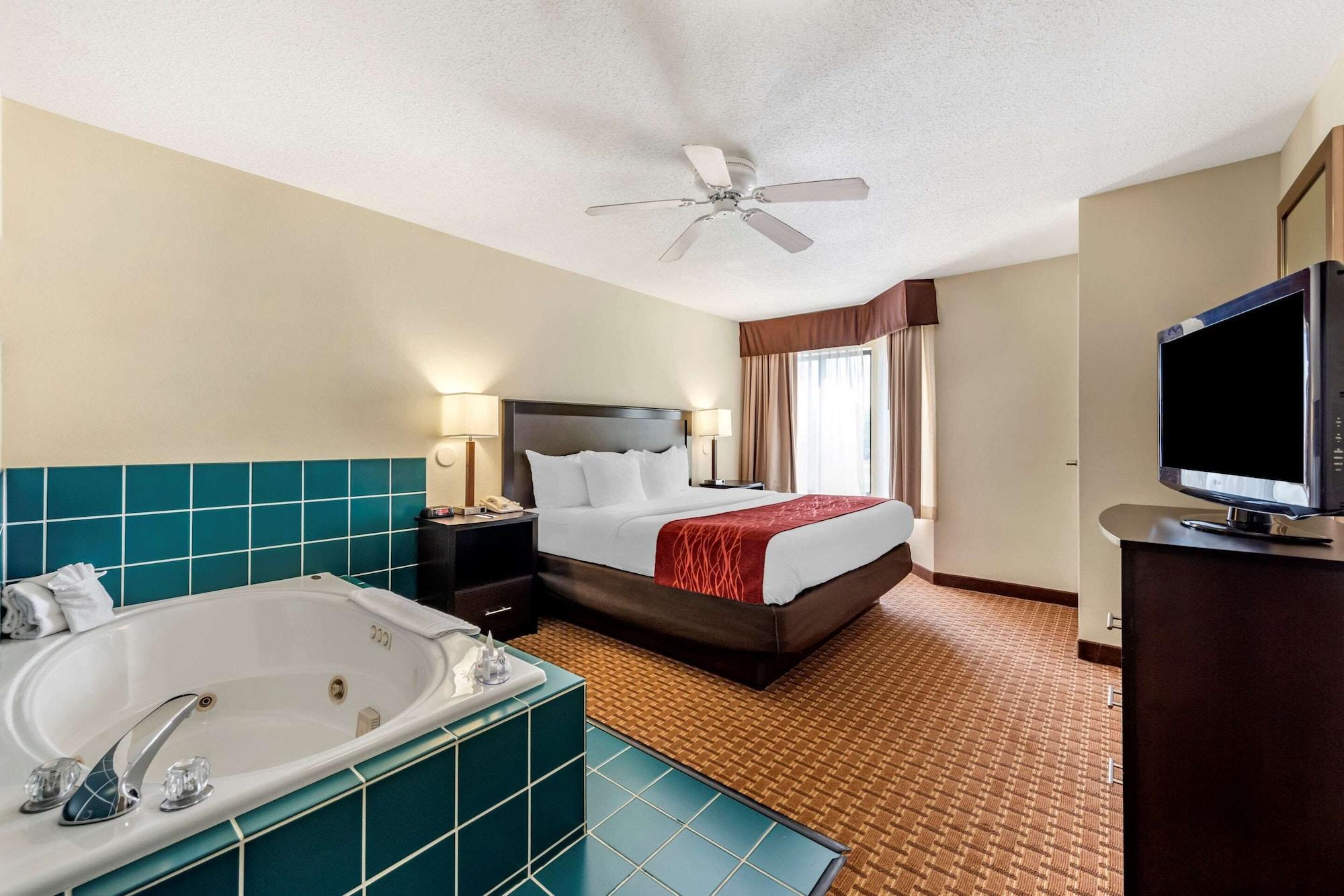 Comfort Inn & Suites Warsaw Near Us-30 Экстерьер фото