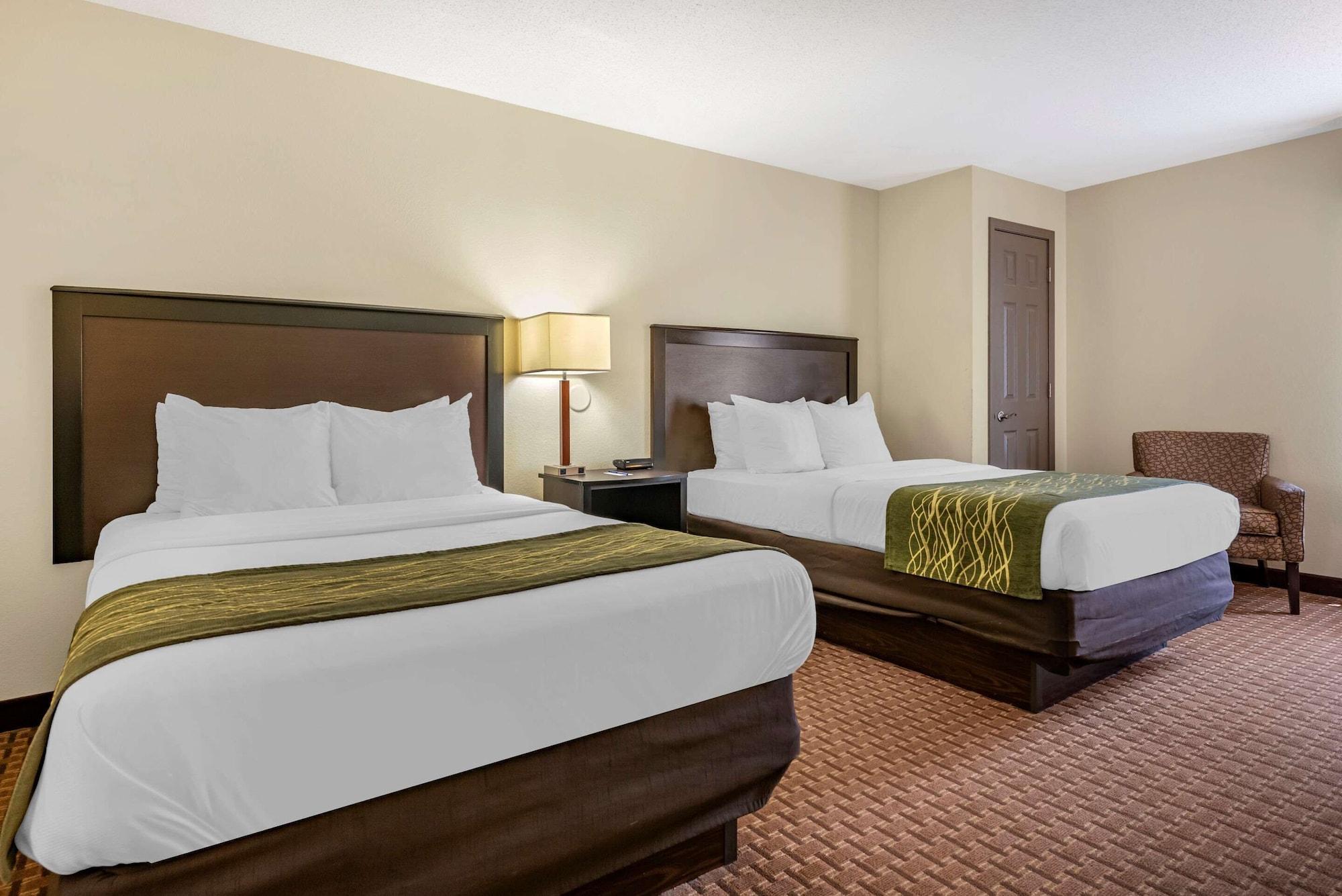 Comfort Inn & Suites Warsaw Near Us-30 Экстерьер фото