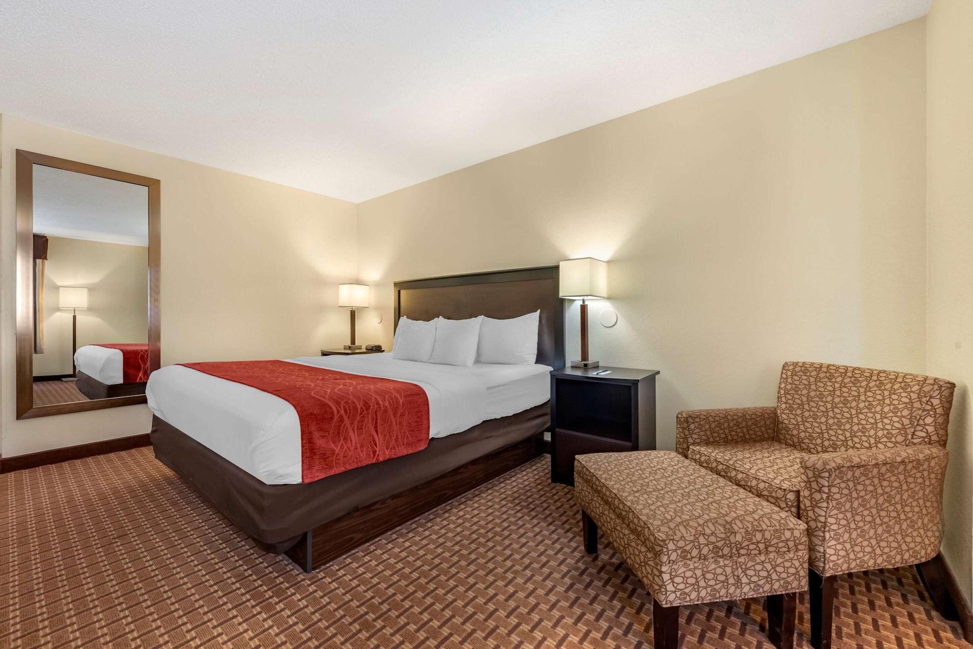 Comfort Inn & Suites Warsaw Near Us-30 Экстерьер фото