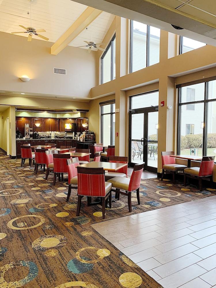 Comfort Inn & Suites Warsaw Near Us-30 Экстерьер фото